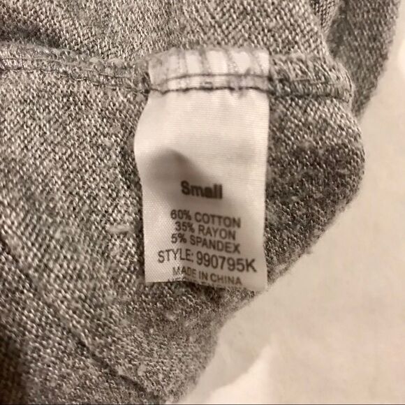 Poof girl small cold shoulder top just past waist - Picture 3 of 4